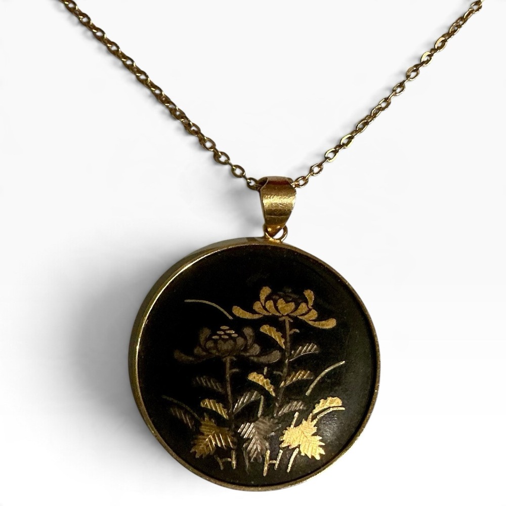 Amita Vintage Japanese Damascene Black Gold Floral Pendant Necklace 16 Inch Rare